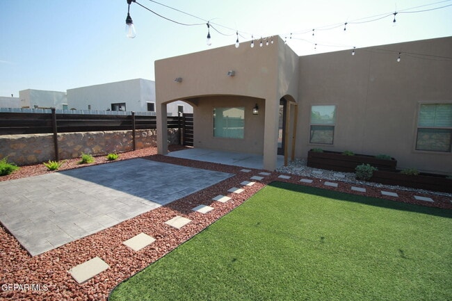 Building Photo - 509 Cedarwood Ave