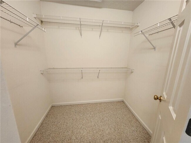 Building Photo - 1052 Ludwick Way