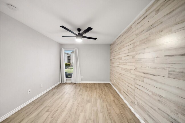 Building Photo - 13151 Walden Rd
