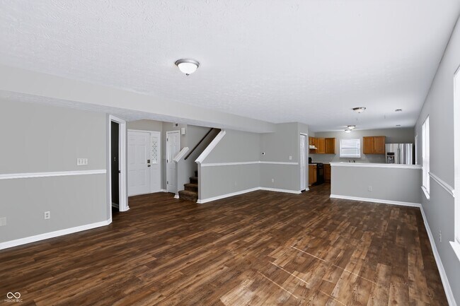 Building Photo - 5439 Lake Boggs St