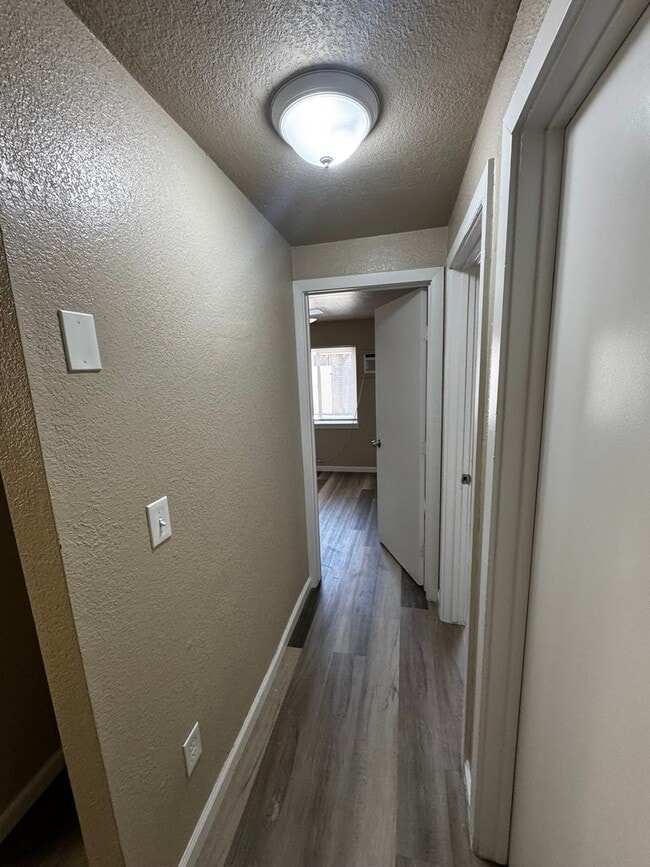 Building Photo - APPLY FOR THIS BEAUTIFUL HOME TODAY!