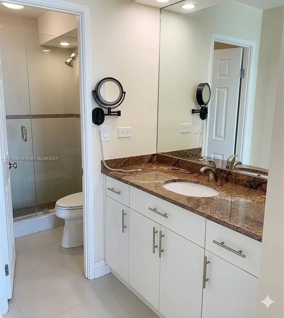 Building Photo - 7135 Collins Ave