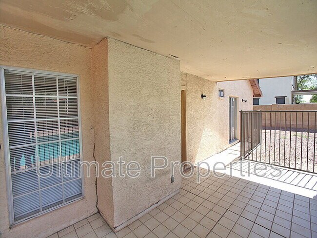 Building Photo - 7509 W San Juan Ave