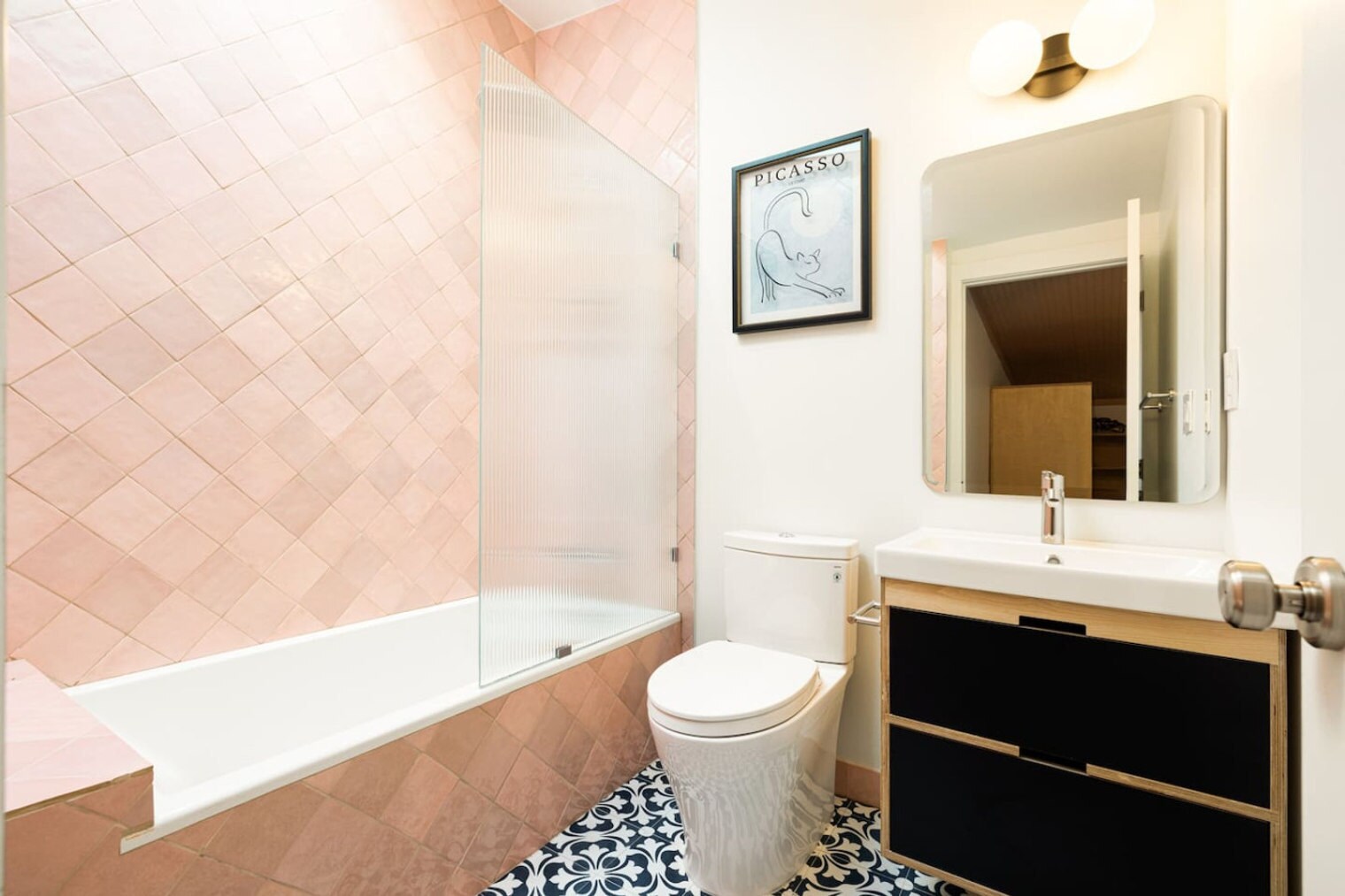 Building Photo - 1510 Race St