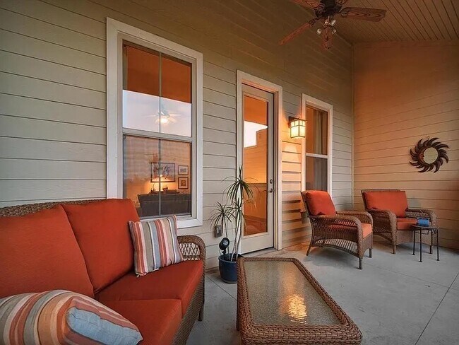Building Photo - 2520 Bluebonnet Ln