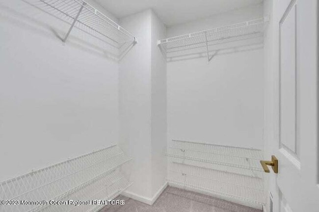 Building Photo - 380 Sapphire Dr