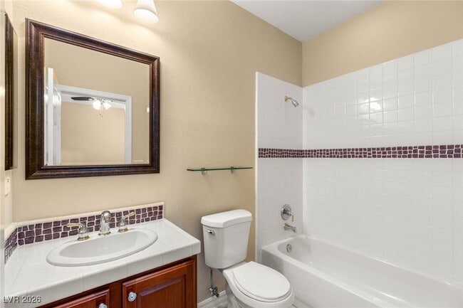 Building Photo - 17 Morninglow Pass