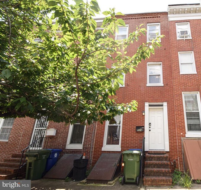 Building Photo - 524 Scott St