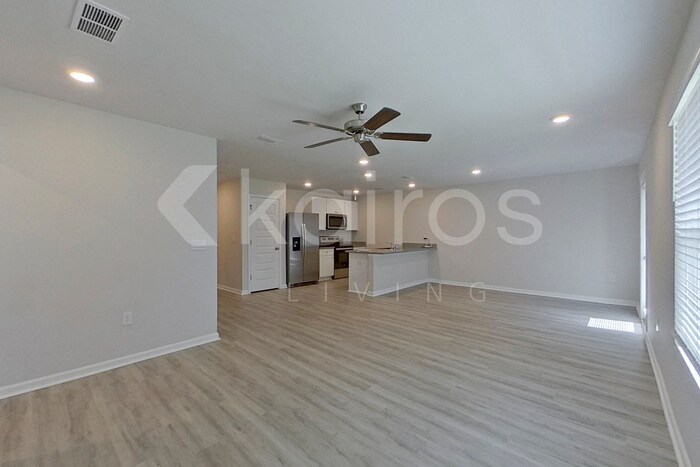 Building Photo - 4678 Malay Cir