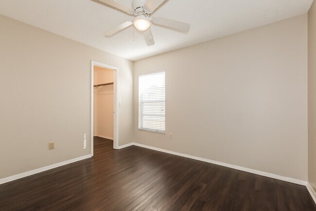 Building Photo - 1611 Bent Pine Way