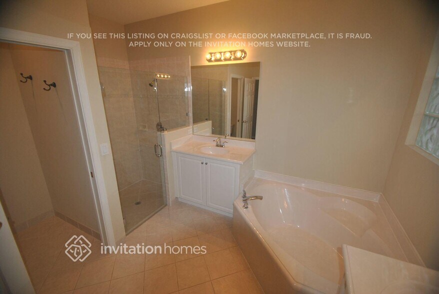 Building Photo - 7868 Monarch Ct