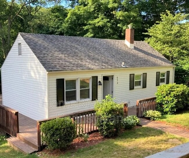 Building Photo - 523 Josephine St