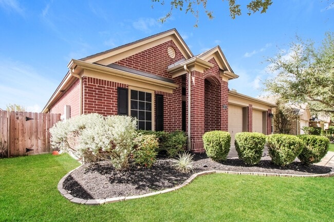 Building Photo - 867 Sierra Brook Ln