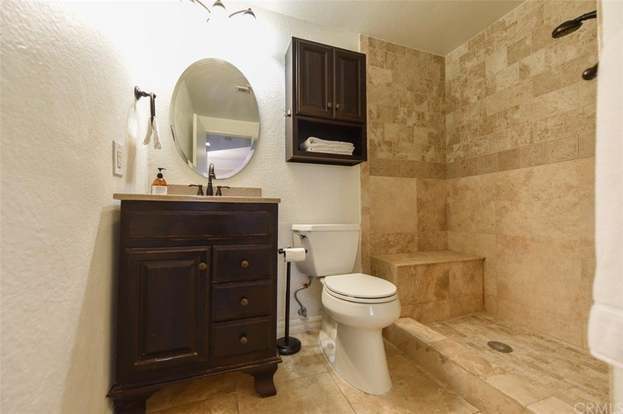 Building Photo - 22757 Lakeway Dr