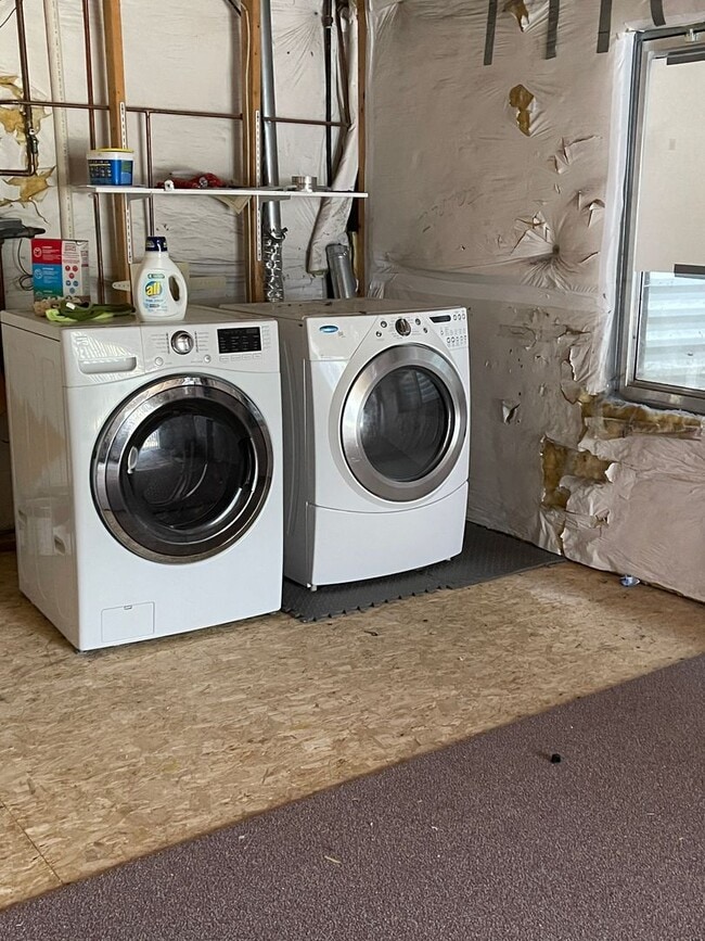 Building Photo - 3 bed 3 bath single Family House in Highlands Ranch