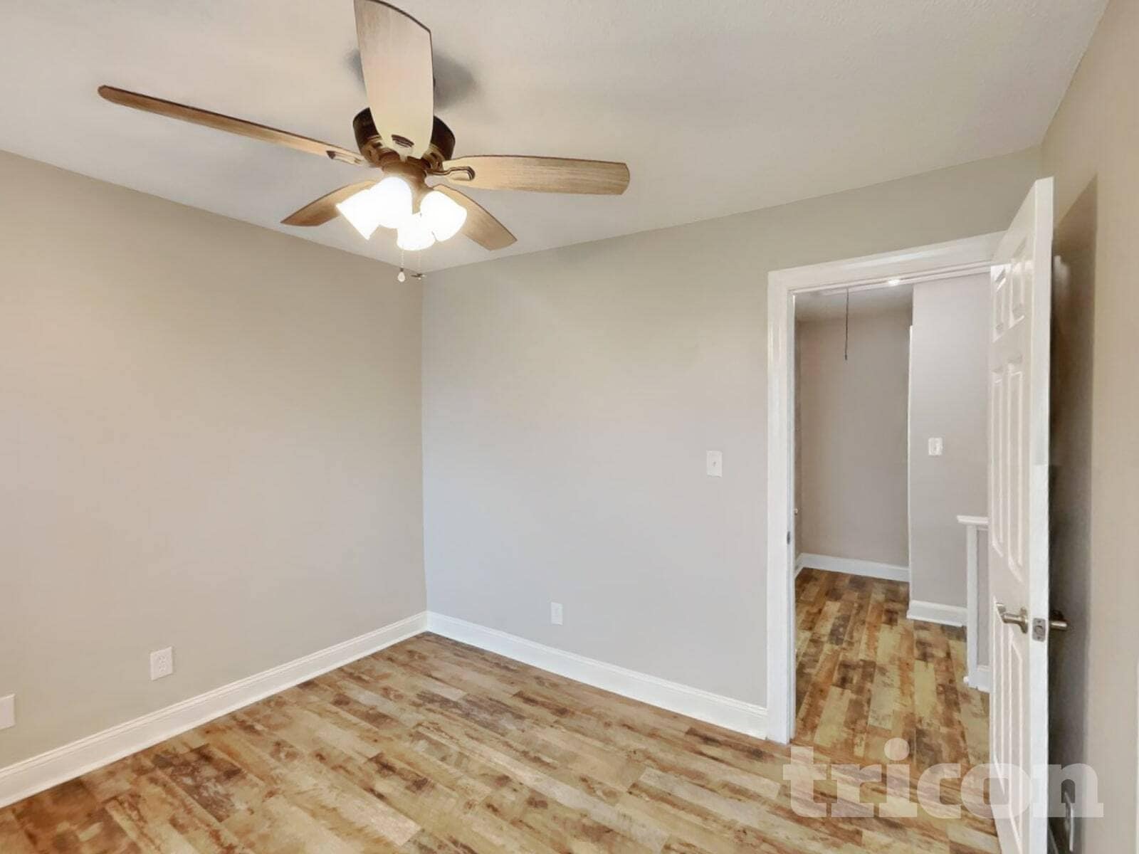 Building Photo - 622 Commander Dr