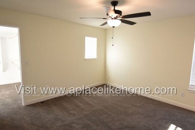Building Photo - 4008 NW 95th Terrace