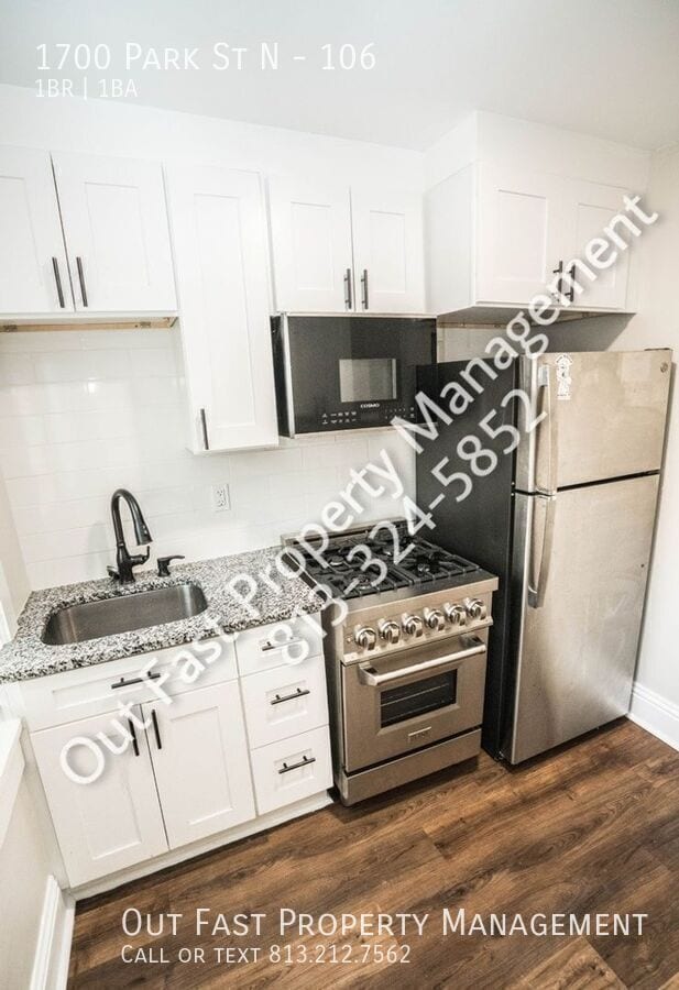 Building Photo - 1700 Park St N