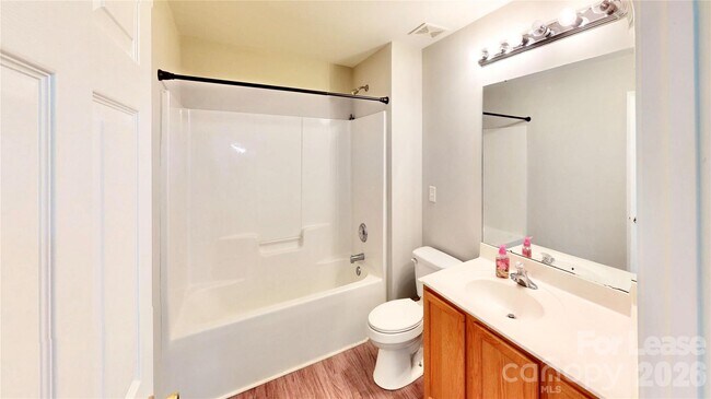 Building Photo - 447 Fawnbrook Ln