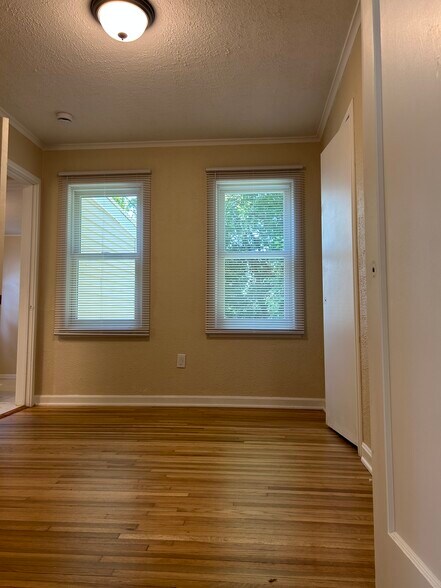 Building Photo - 540 3rd St