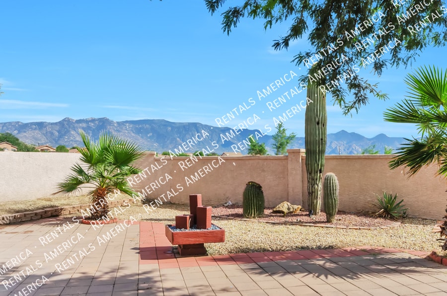 Building Photo - 60191 Verde Vista Ct