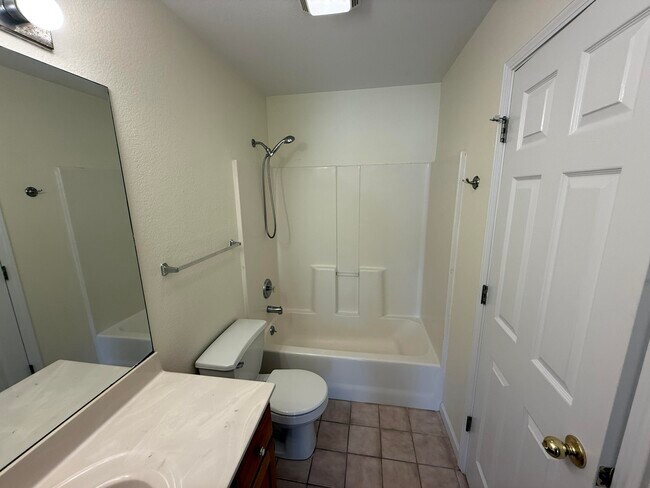 Building Photo - 1326 N Frideriki Dr