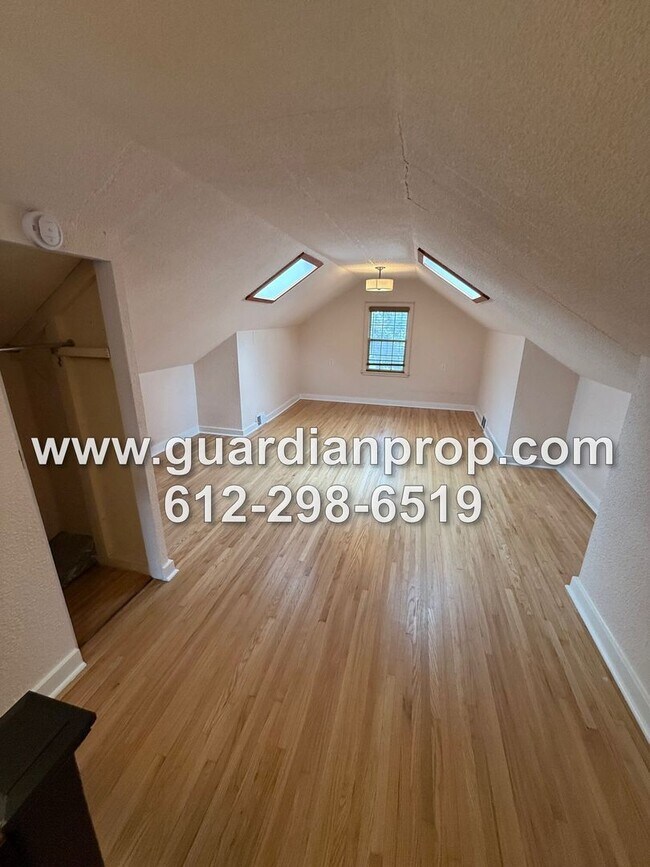 Building Photo - Highland Park House Available Now On Corner Lot, HW Floors, Updated Bath, Fenced Yard, 2 Car Garage