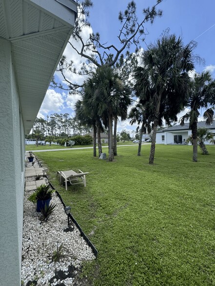 Building Photo - 2173 Grandview Dr