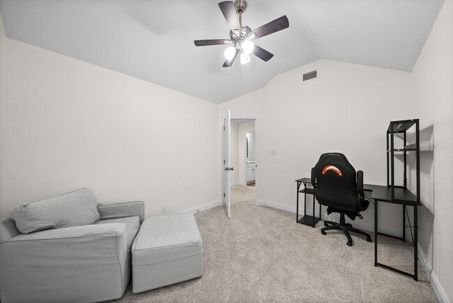 Building Photo - 1004 Black Oak Cir