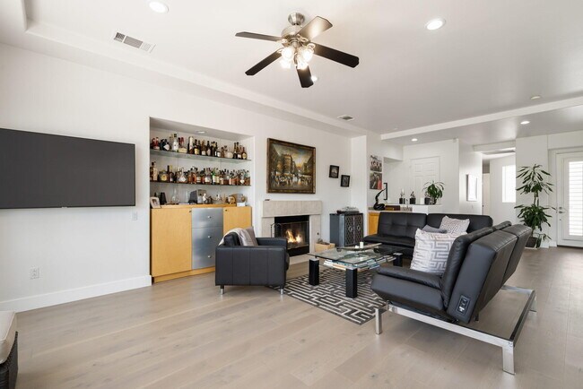 Building Photo - 78695 Castle Pines Dr