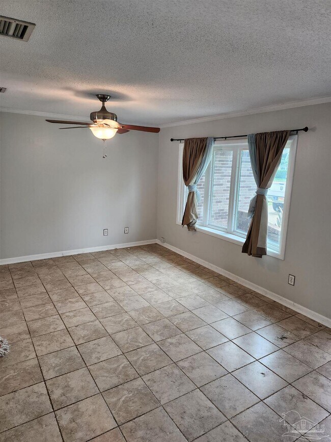 Building Photo - 7970 La Nain Dr