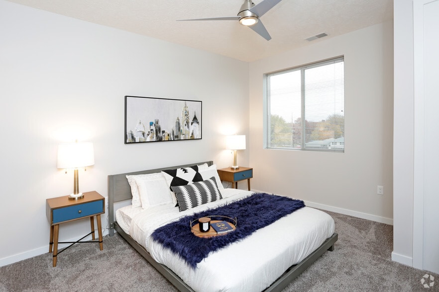 Bedroom - Square at 48 CLO