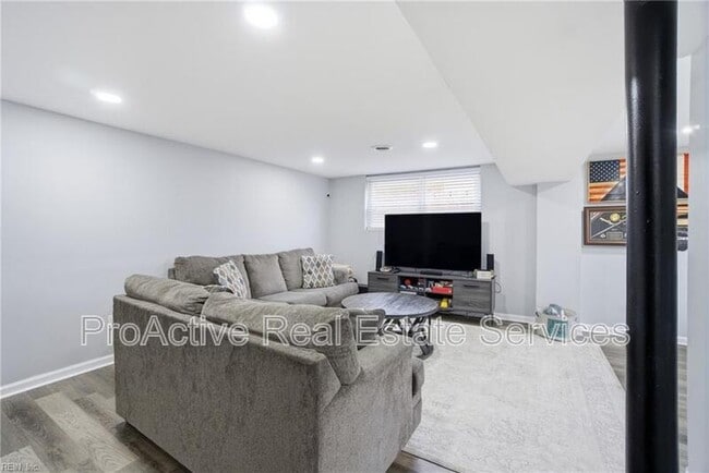 Building Photo - 4 Tillerson Dr