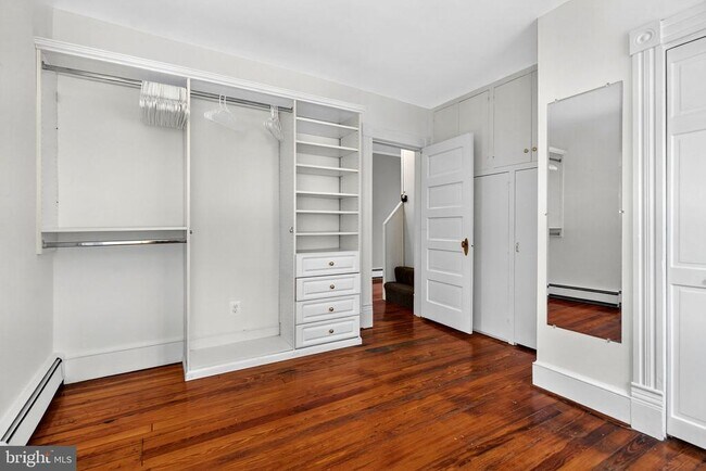 Building Photo - 61 Winchester St