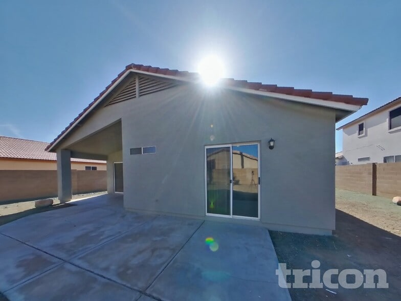 Building Photo - 7368 W Flynn Ln