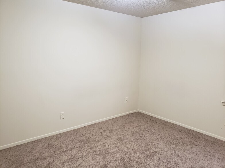 Building Photo - 6 Hallcox St