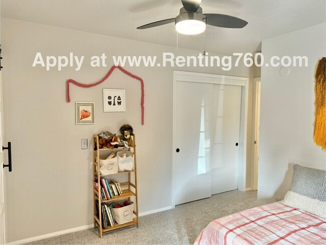 Building Photo - Charming 3 Bedroom 2 Bathroom Home In The Highly Desired Juniper Terrace Neighborhood!!