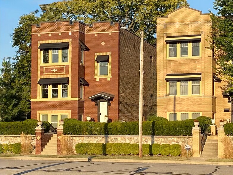 Primary Photo - 108 S Notre Dame Ave