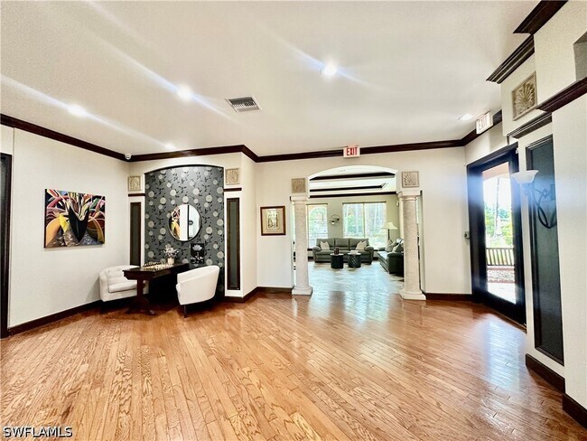 Building Photo - 1230 Reserve Way