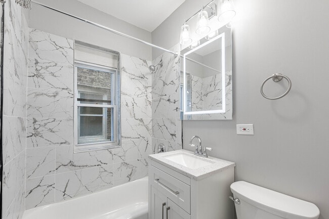 Building Photo - 1721 N Meade Ave