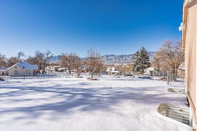 Building Photo - 227 S Prospect St