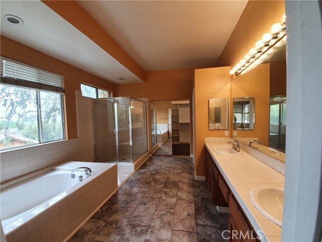 Building Photo - 15075 Cll La Paloma