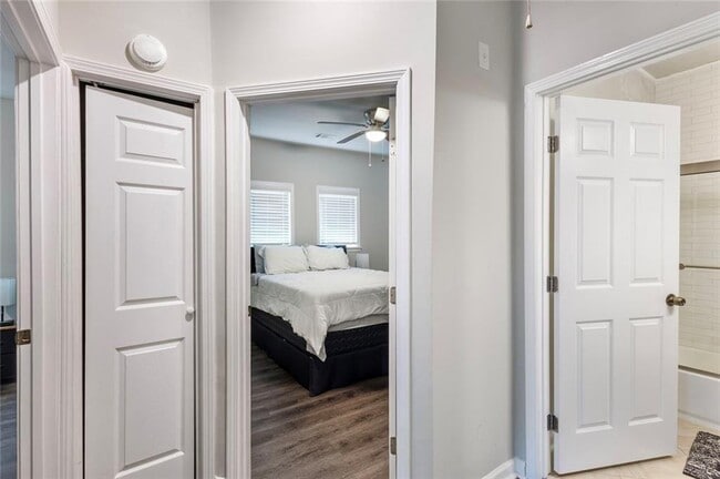 Building Photo - 1585 Archer St SW