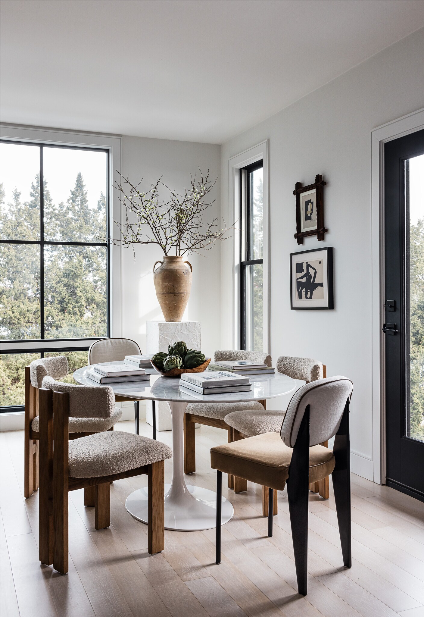 Dining Area - 347 Maverick St