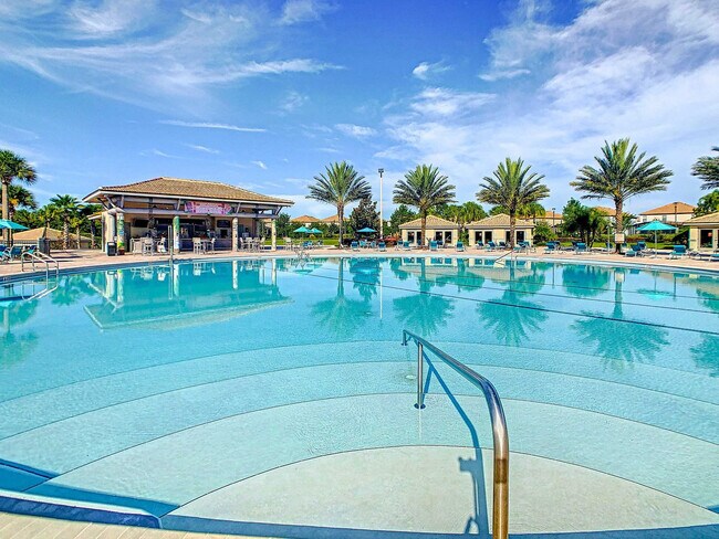 Building Photo - 1520 Oasis Club Blvd