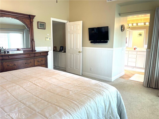 Building Photo - 8835 Fallbrook Way