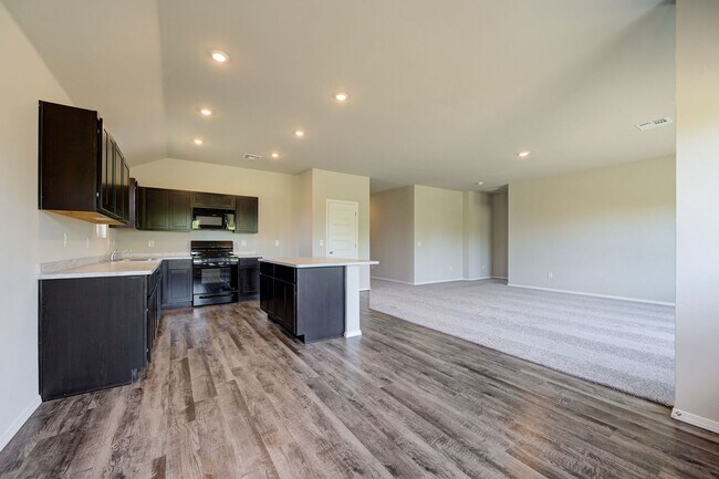 Building Photo - BRAND NEW! 4 Bed 2 Bath Home in Newcastle!