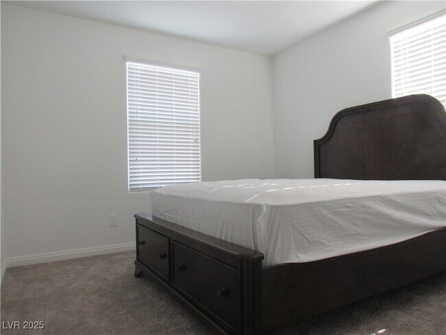 Building Photo - 5118 Steep Cliffs Ave