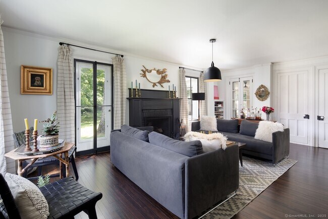 Building Photo - 16 Under Mountain Rd