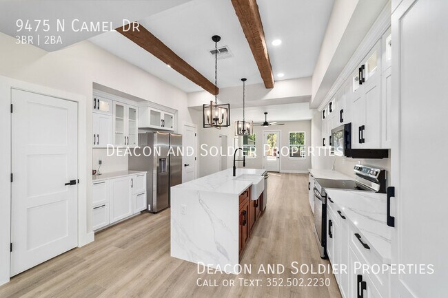 Building Photo - 9475 N Camel Dr